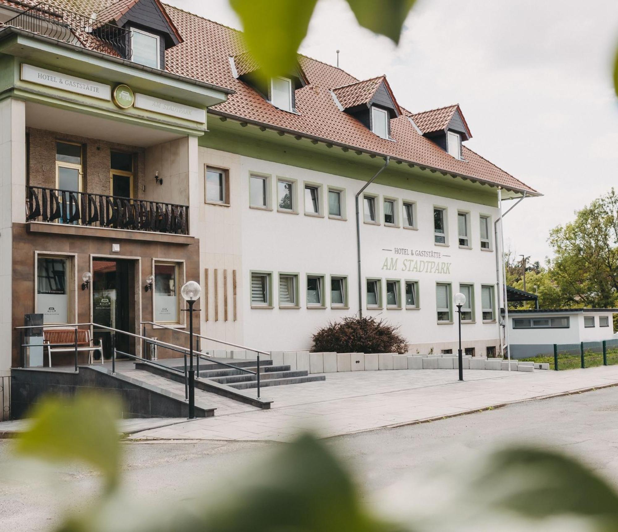 Hotel Am Stadtpark Nordhausen Ngoại thất bức ảnh